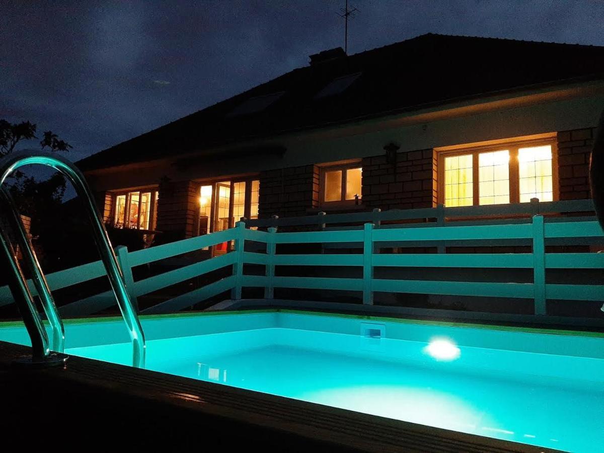 Villa Avec Piscine Proche Disneyland Et Paris Saint-Thibault-des-Vignes Exterior foto